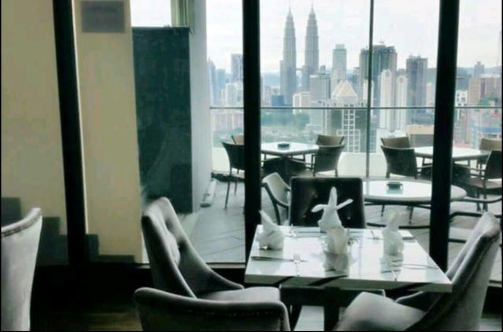 Regalia Suites By Ihost Kuala Lumpur Exterior foto